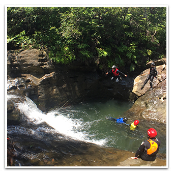 Canyoning image